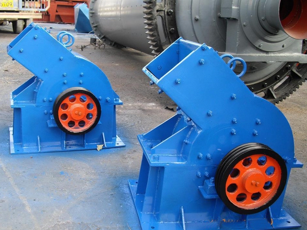 錘式破碎機主要部件的使用功能